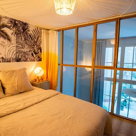 Luxury Eiffel Apartment *