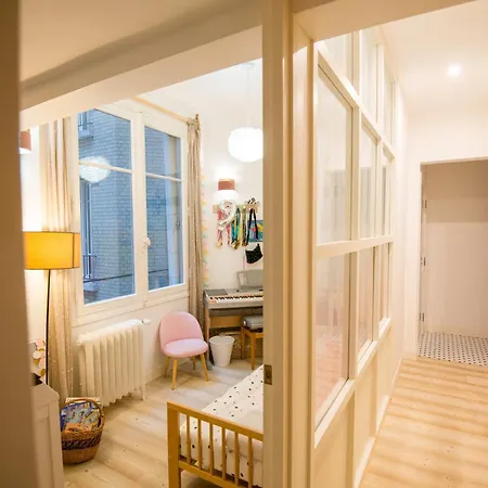 Luxury Eiffel Apartment *